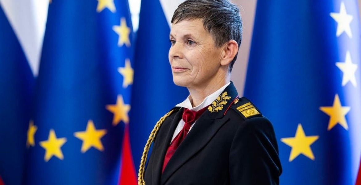 Alenka Ermenc, la prima donna a capo dell’esercito sloveno -MasterX