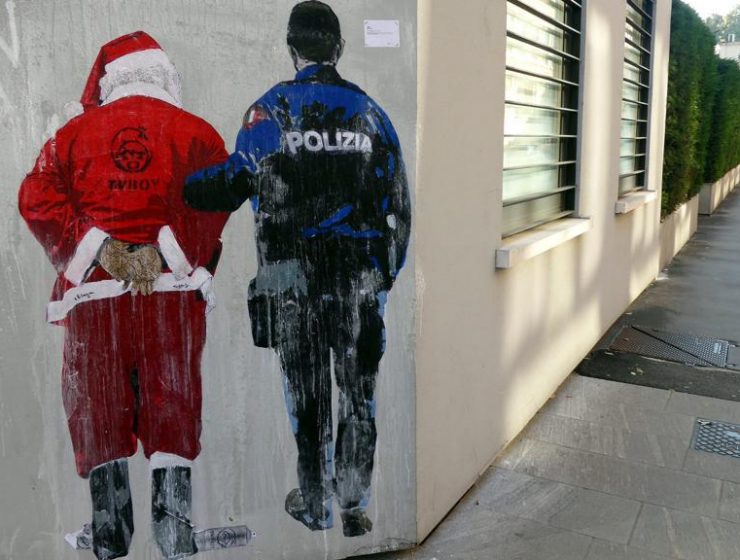 TvBoy, rimosso il murale di Babbo Natale
