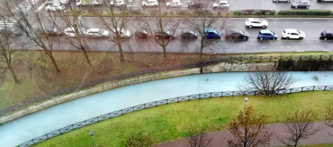 Milano, acqua celeste e bianca nella zona sud - MasterX