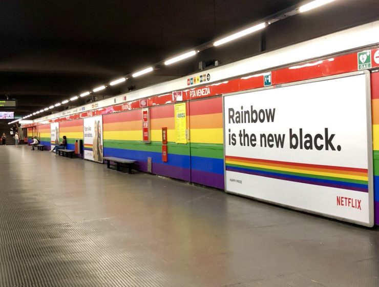 Milano, dopo le proteste torna l'arcobaleno nella metro di Porta Venezia - MasterX
