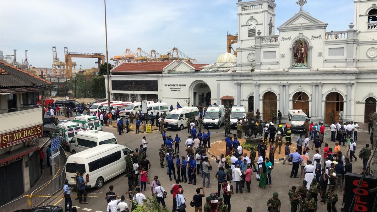 Bombe in hotel e chiese: Sri Lanka, strage di turista -MasterX
