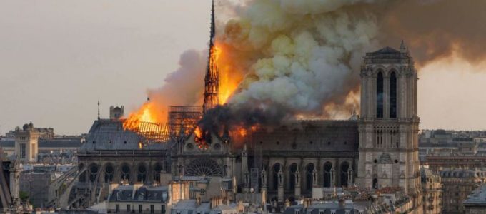 Notre-Dame, un professore italiano segnalò rischio incendio ma fu ignorato