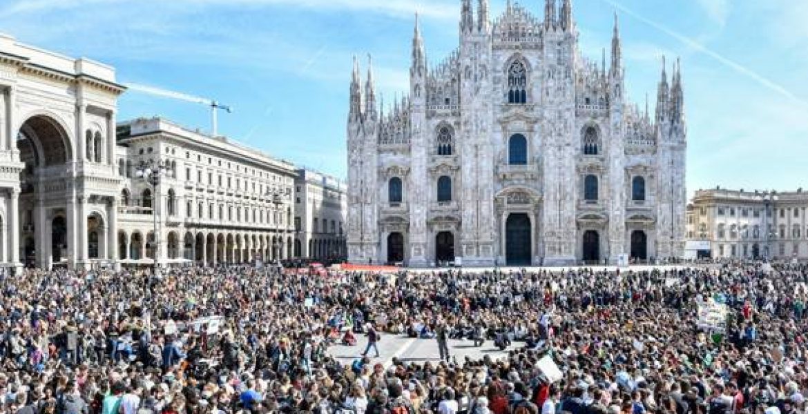 Milano, il corteo di Fridays for future ritorna in piazza