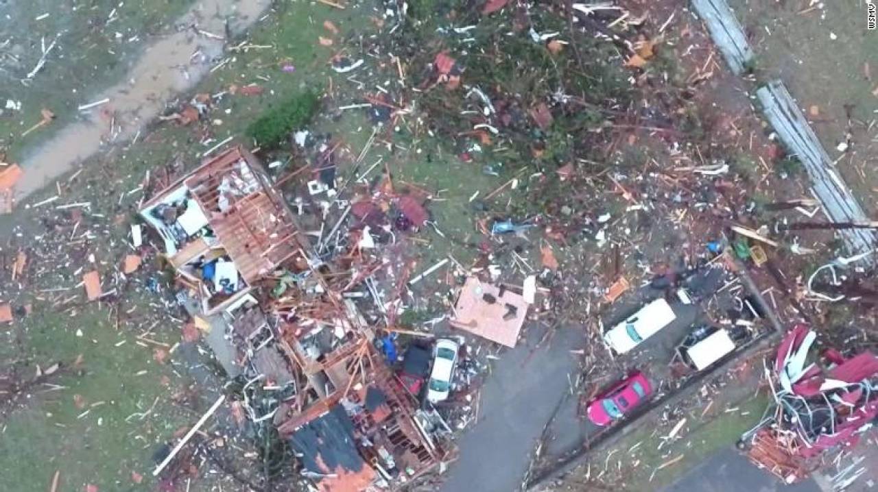 Usa, tornado in Tennessee almeno 25 vittime. E' stato di emergenza