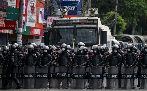 Polizia Myanmar