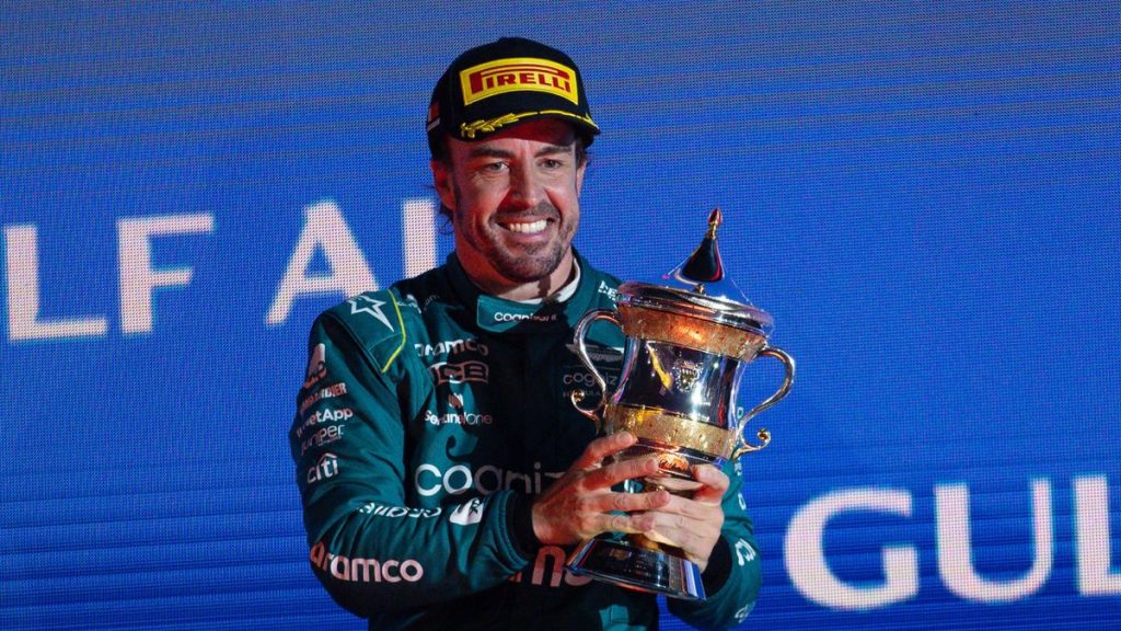 Alt Alonso sul podio del Bahrain