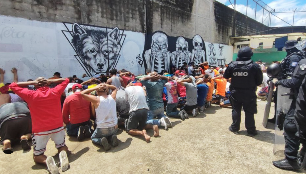 Un'immagine dal carcere in Ecuador