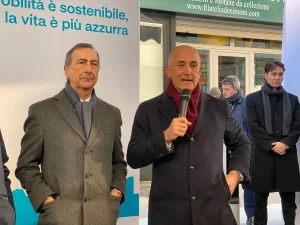 Giuseppe Sala e Renato Mazzoncini all'inaugurazione delle prime City Plug a Milano