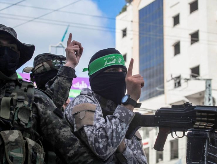 Alcuni miliziani di Hamas, il più importante gruppo armato islamista attivo attualmente nell'area mediorientale.