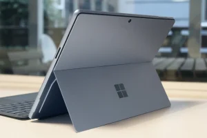 Un dispositivo Surface di Microsoft basato sull'architettura ARM