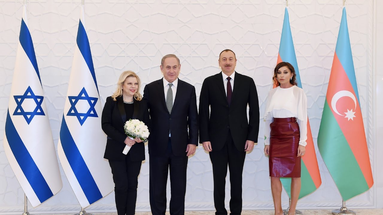 Ilham Aliyev insieme al primo ministro israeliano Benjamin Netanyahu