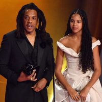 Il rapper Jay Z insieme a sua figlia Blue Ivy alla cerimonia dei Grammy Awards