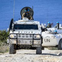 Una pattuglia di "caschi blu" italiani della missione UNIFIL in Libano.