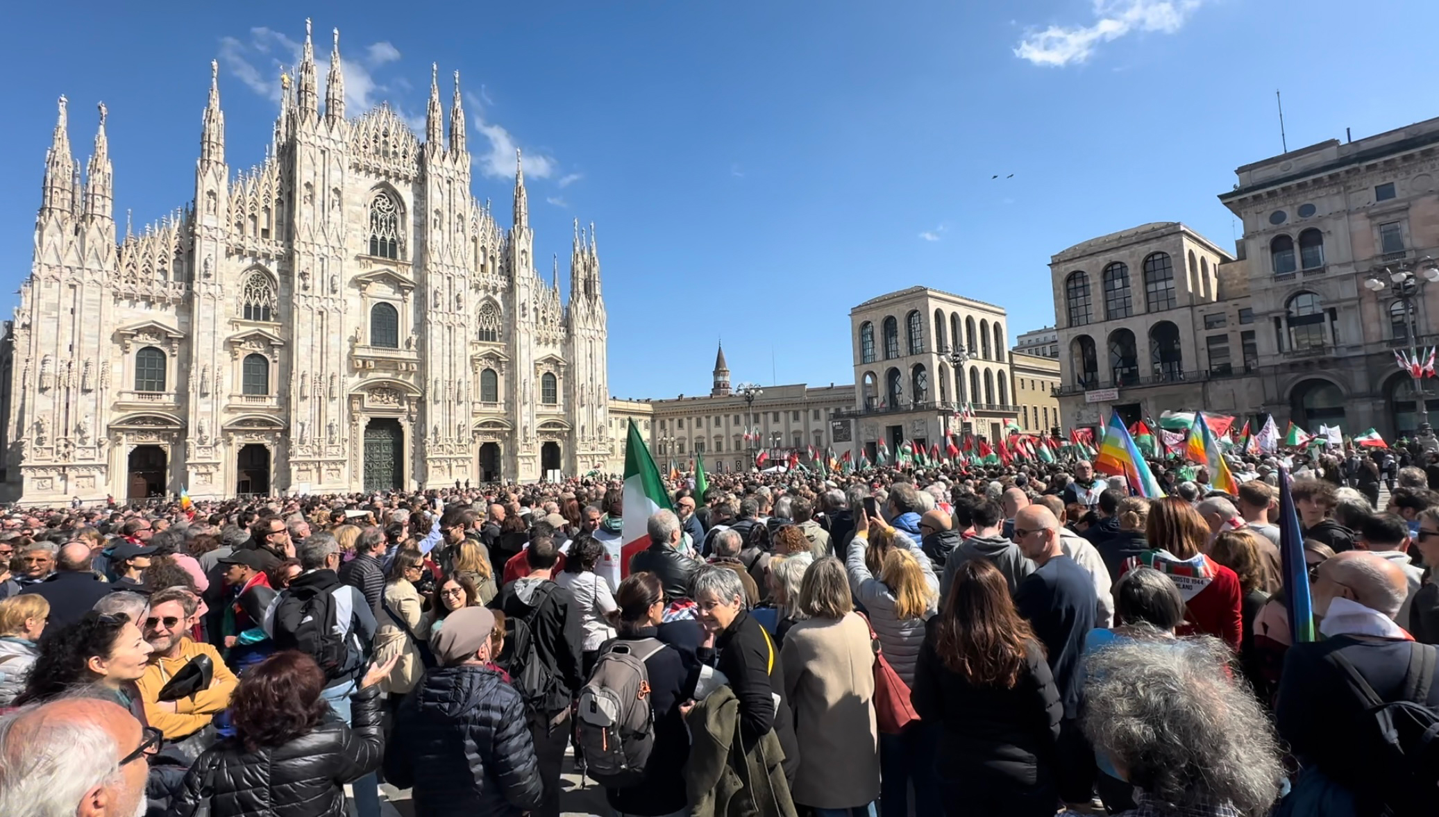 25 aprile Piazza del Duomo