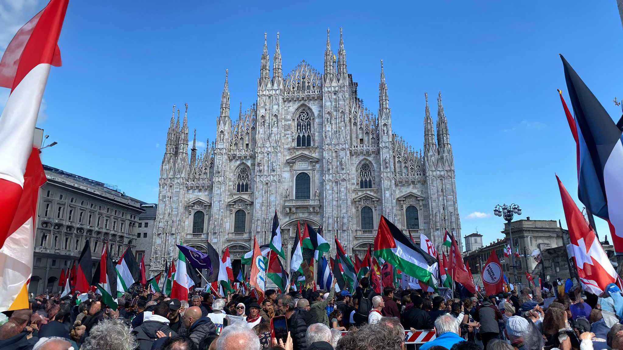 Palestinesi in Piazza Duomo