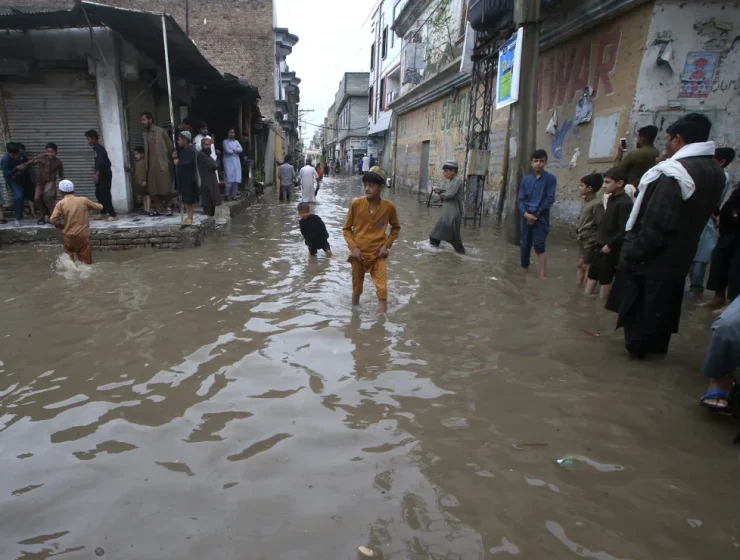 pakistan afghanistan piogge