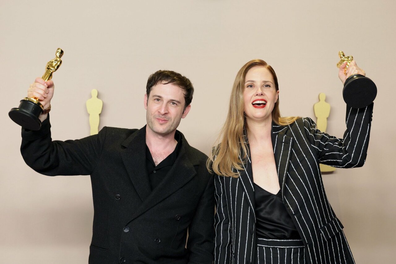 Arthur Harari e Justine Triet agli Oscar 2024. Foto: ANSA.