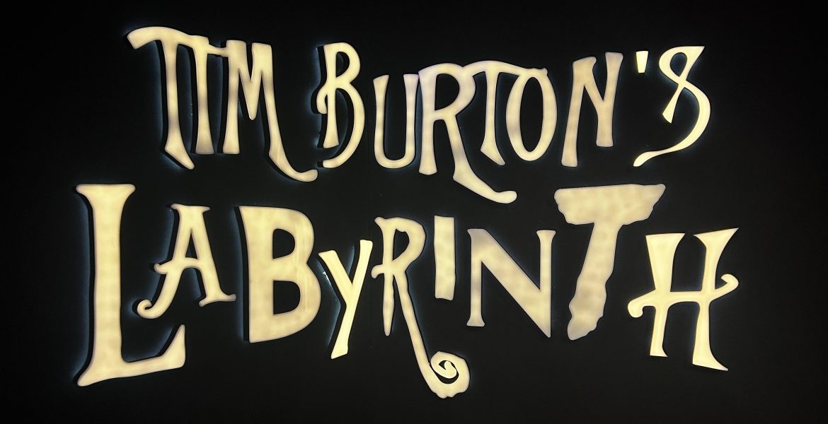 L'ingresso della mostra Tim Burton's Labyrinth