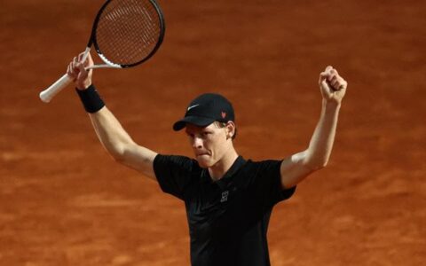 Jannik Sinner vince contro Tommy Paul agli Internazionali d'Italia