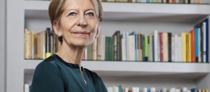 La vedova Calabresi racconta di come la fede l'abbia aiutata ad andare avanti dopo la morte del marito Luigi, ucciso da un commando di Lotta Continua il 17 maggio 1972, in via Cherubini a Milano.