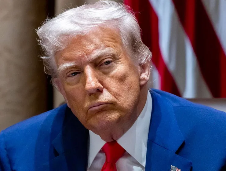 Donald Trump ha annunciato la proroga fino al 9 luglio del termine per l’Ue prima che vengano applicati dazi del cinquanta per cento