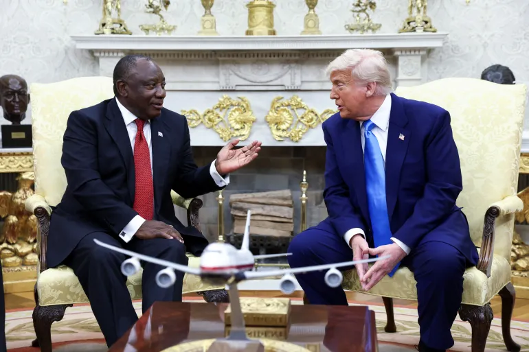 Trump accusa il presidente del Sudafrica di genocidio bianco