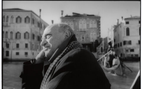 Si è spento domenica 22 giugno nella sua casa di Milano, alla vigilia del suo 99esimo compleanno, lo scultore Arnaldo Pomodoro