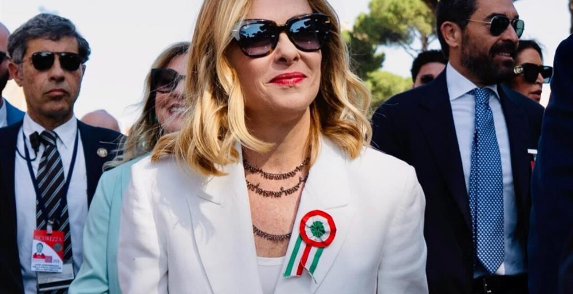 Giorgia Meloni ha dichiarato che andrà al seggio dei referendum dell’8 e del 9 giugno, ma non ritirerà la scheda per votar