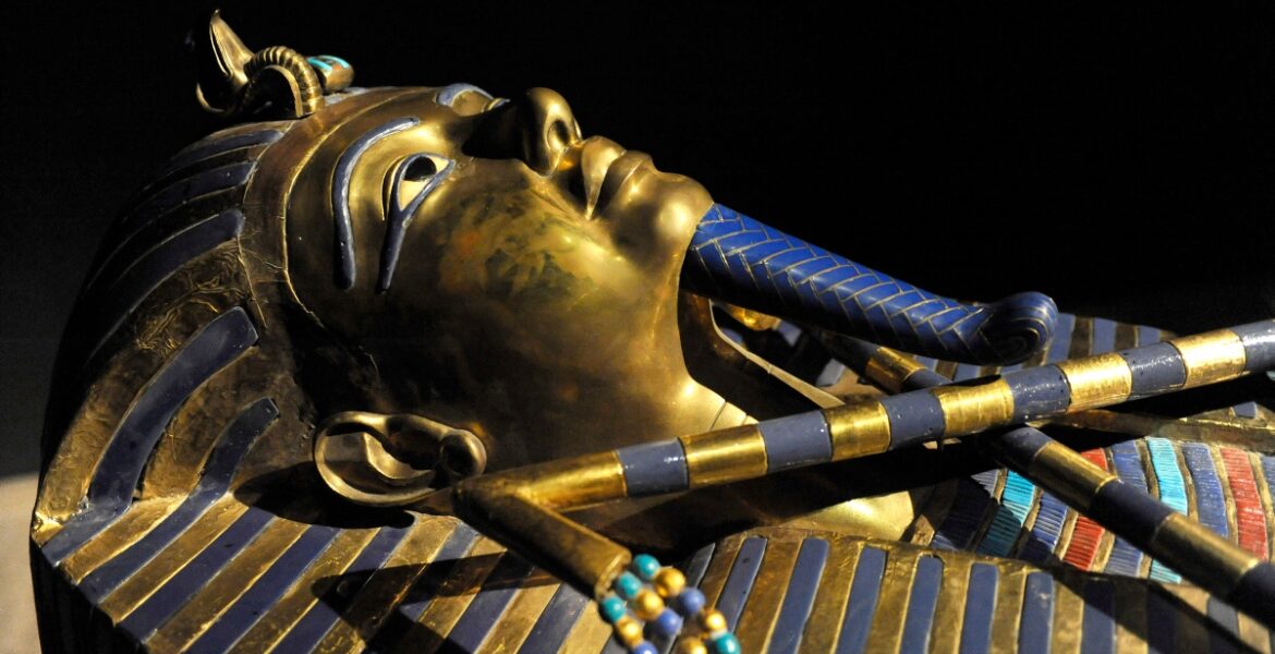 tutankhamon_carter_leucemia_fungo
