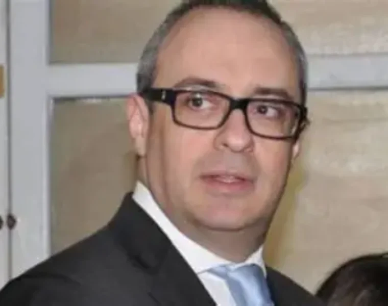 l'assessore che aveva sparato e ucciso un clochard