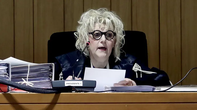 La presidente del collegio di giudici dell’VIII sezione penale Maria Luisa Balzarotti durante la prima udienza del processo ordinario 
