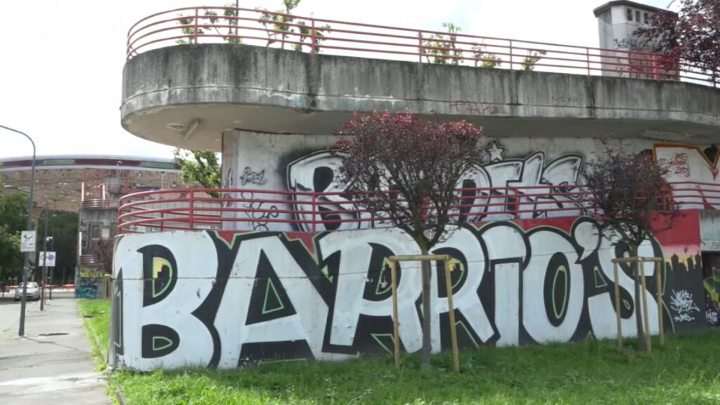Il Barrio's di Barona, in Piazza Donne Partigiane, dove si è svolta la vendita dei biglietti per il Marra Block Party