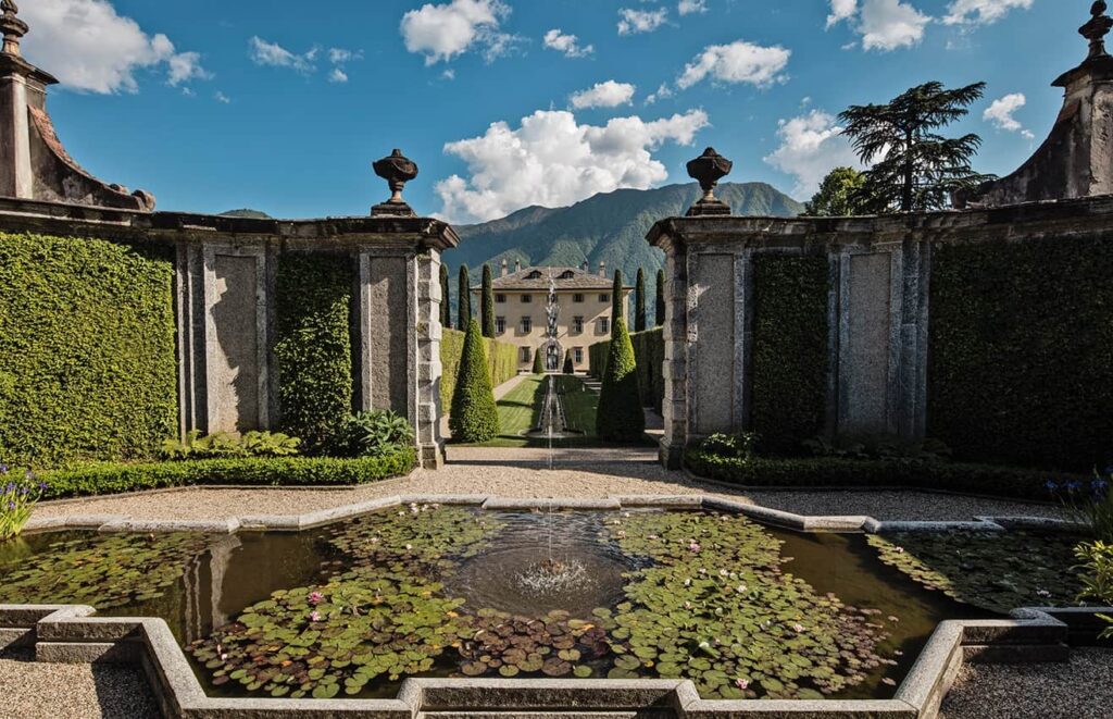Villa Balbiano sul Lago di Como, una delle location italiane usate nel film