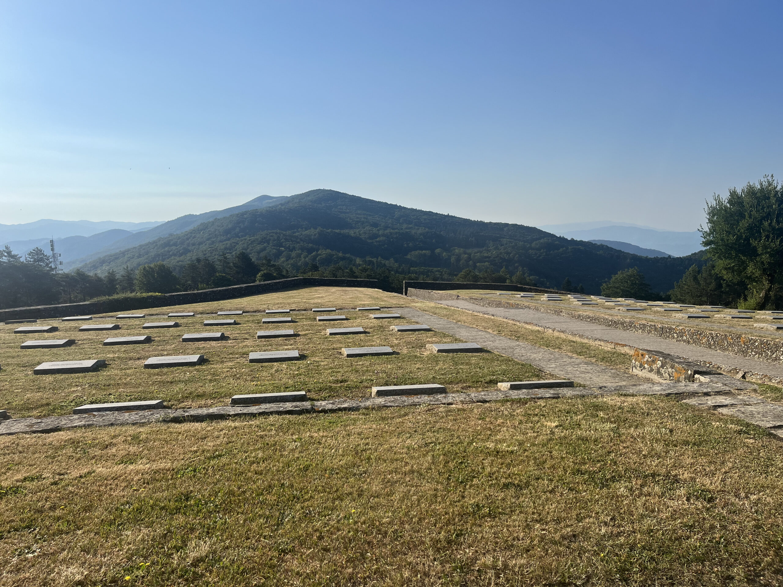 La vista dal Cimitero Germanico della Futa