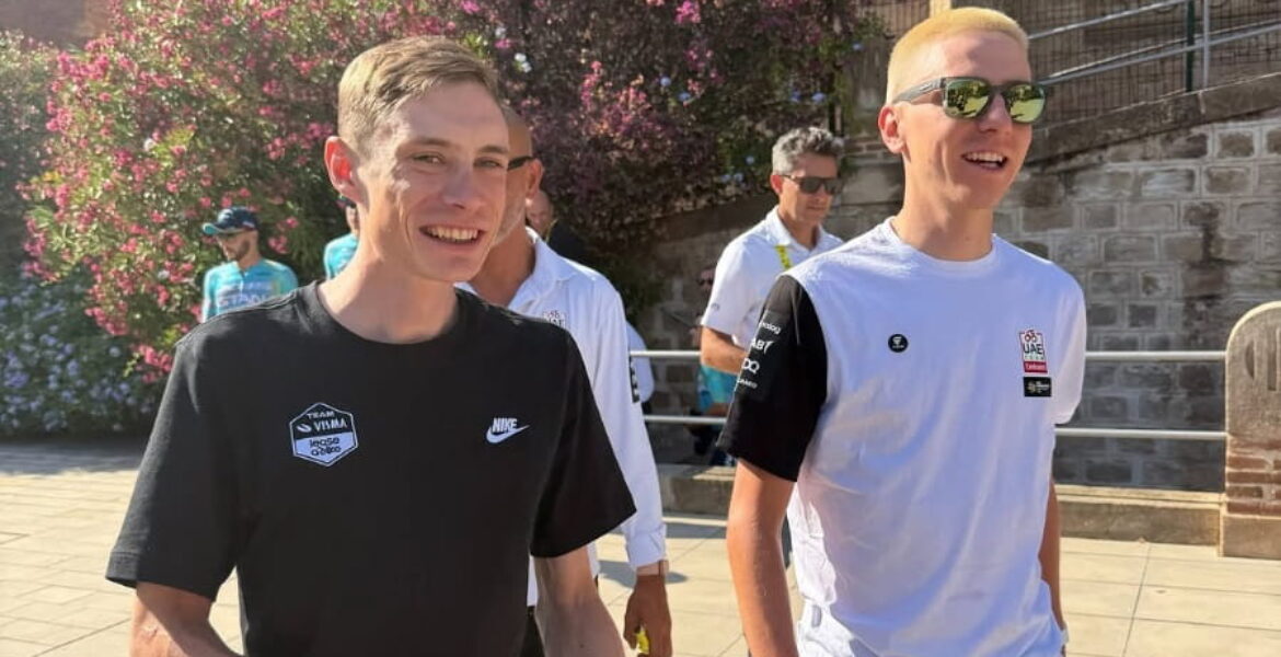 Jonas Vingegaard e Tadej Pogacar al Tour de France 2026
