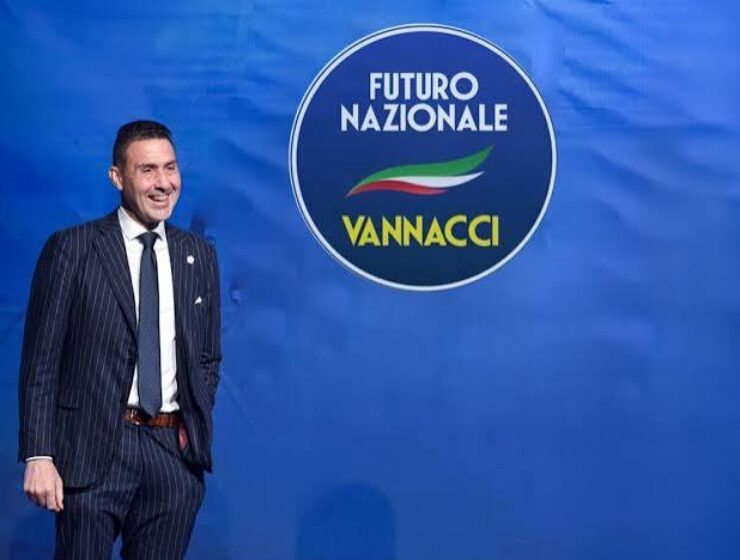 Roberto Vannacci, fondatore di Futuro Nazionale, al centro delle polemiche per le sue parole sul femminicidio