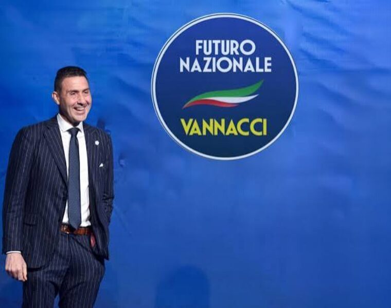 Roberto Vannacci, fondatore di Futuro Nazionale, al centro delle polemiche per le sue parole sul femminicidio